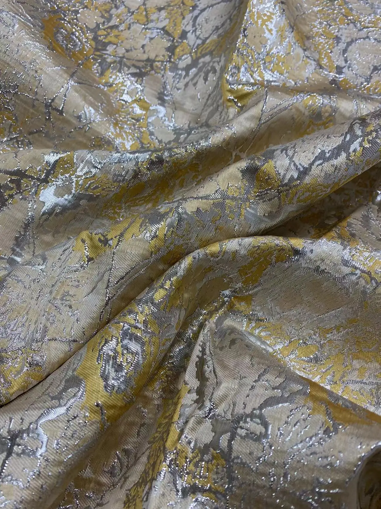 CLASSICAL  FASHION DESIGN METALLIC BROCADE JACQUARD FABRIC FOR LADY GARMENT FACTORY SALES