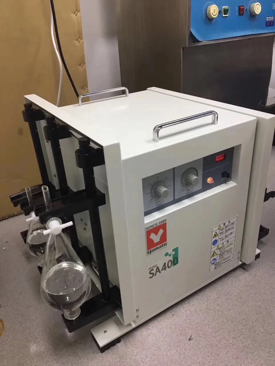 
Laboratory Double Sided Vertical Reciprocating Vibration Shaker For Separatory Funnel SA400 