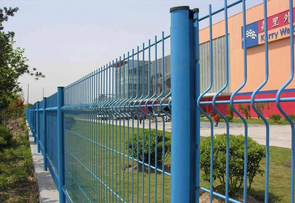 Bending Welded Wire Mesh Fence