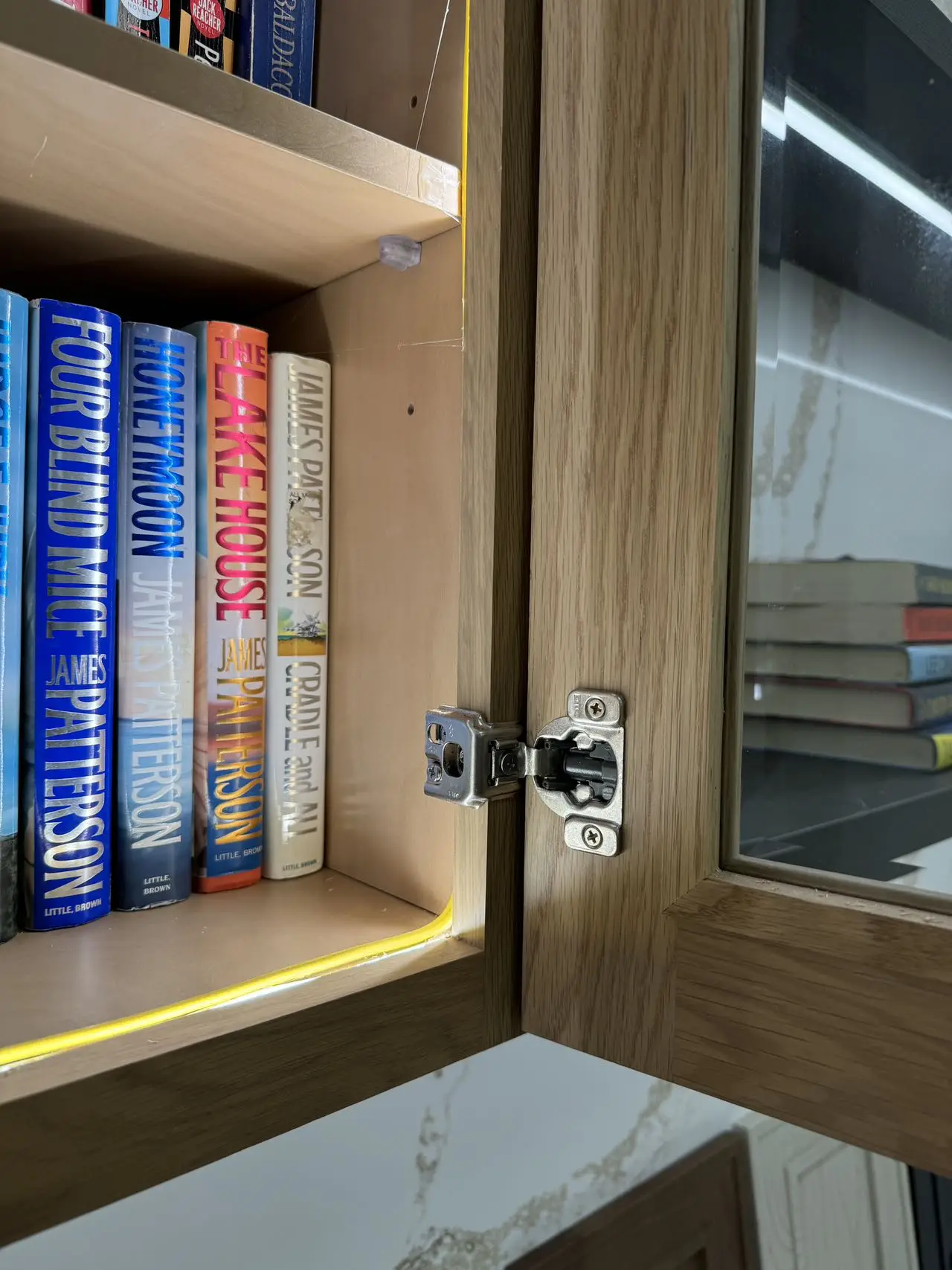 Vietnam Factory Modern Design RTA Kitchen Storage Cabinet Solid Wood Veneer Cupboards Sink Accessory MDF Carcase American