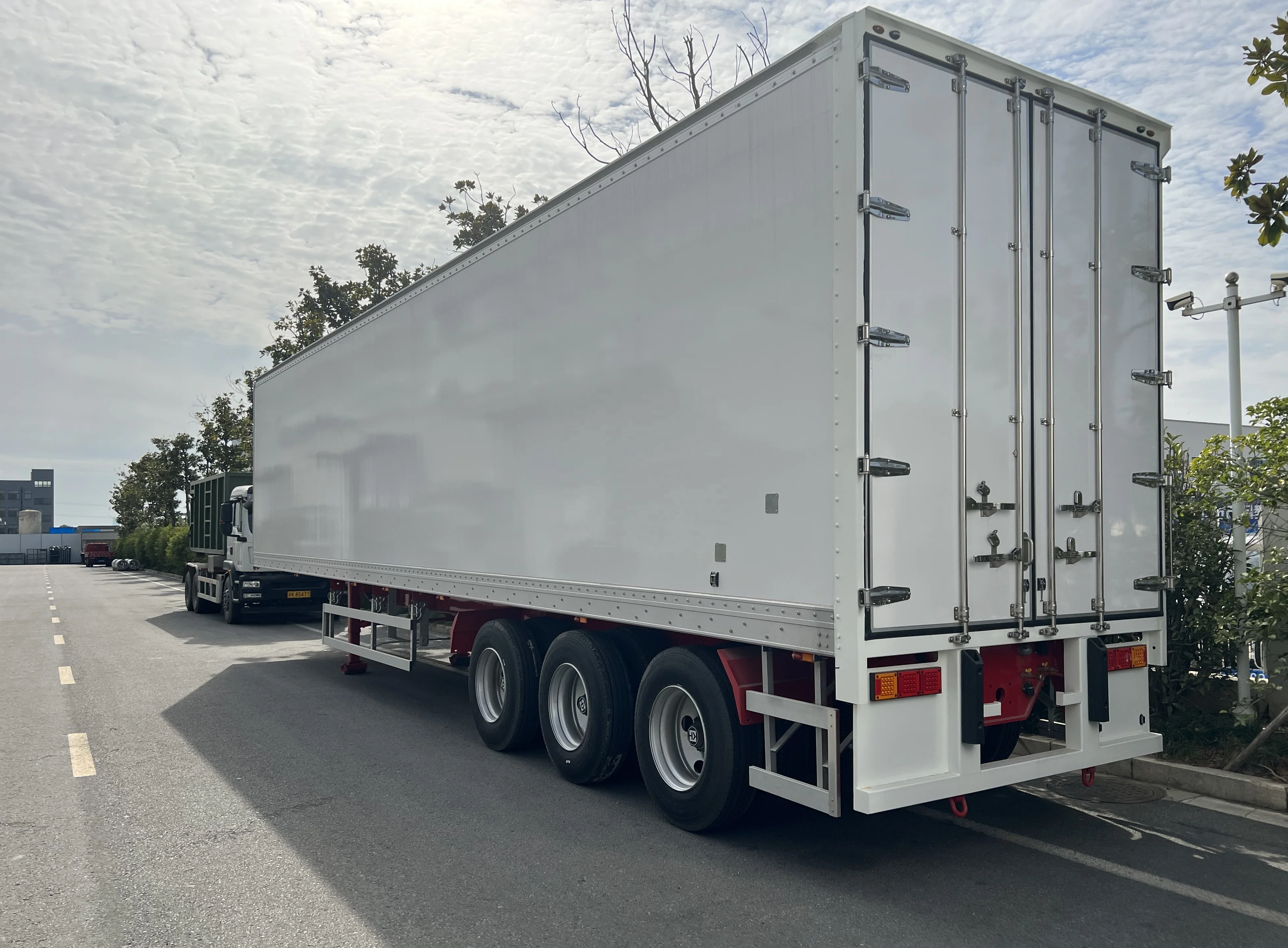 Best Selling refrigerator trucks boxs freezer trucks body wholesale dry cargo box