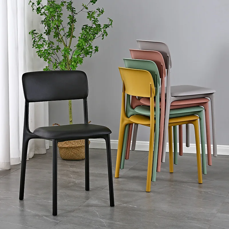 Wholesale 12 Colors Factory Cheap Wholesale Nordic PP Plastic Chair Dining Room Durable Chairs Creative Modern Home Furniture