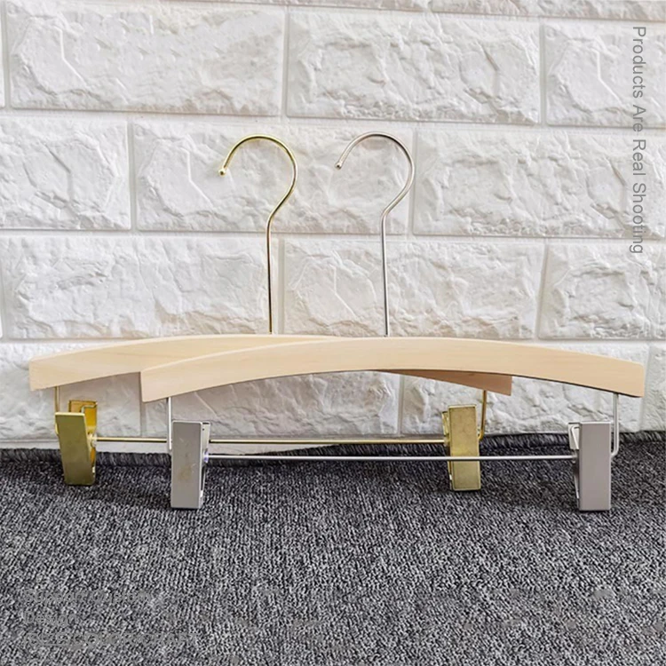 Customized logo of clothing store, luxurious wooden hangers, pants clips, clothing display hangers, pants clips, hanging clips