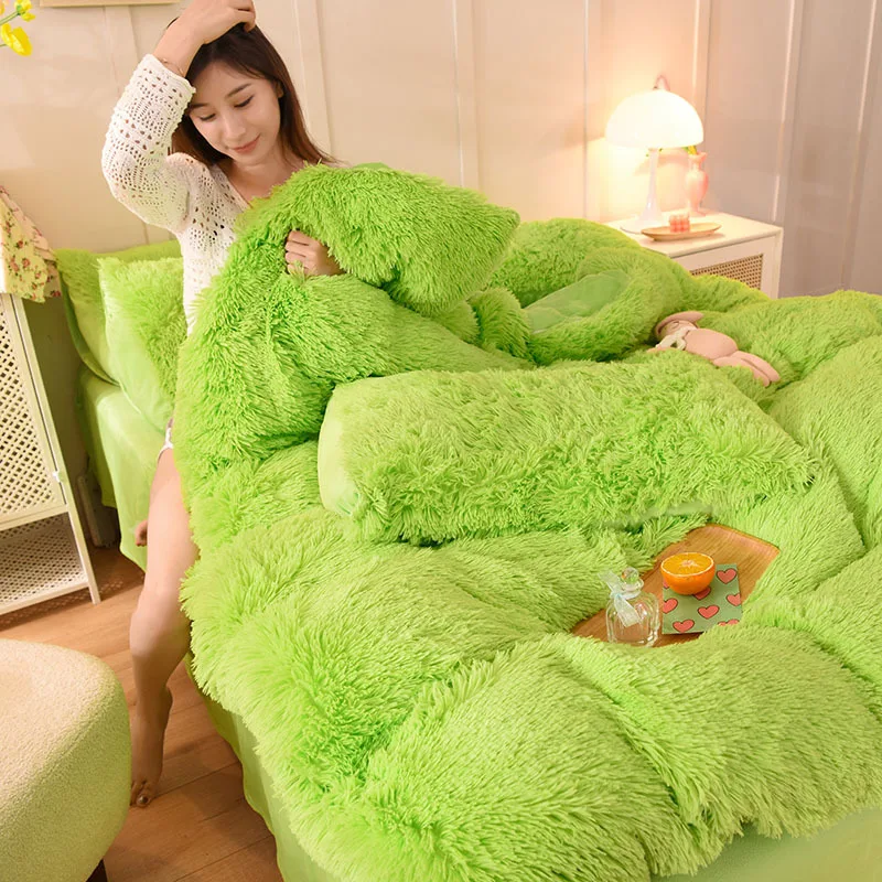 Ultra Fluffy Apple Green Shaggy Velvet Comforter Cover Bedding Sets 4 Pcs (1 Duvet Cover + 2 Pillowcases + 1 Pillow Cover)