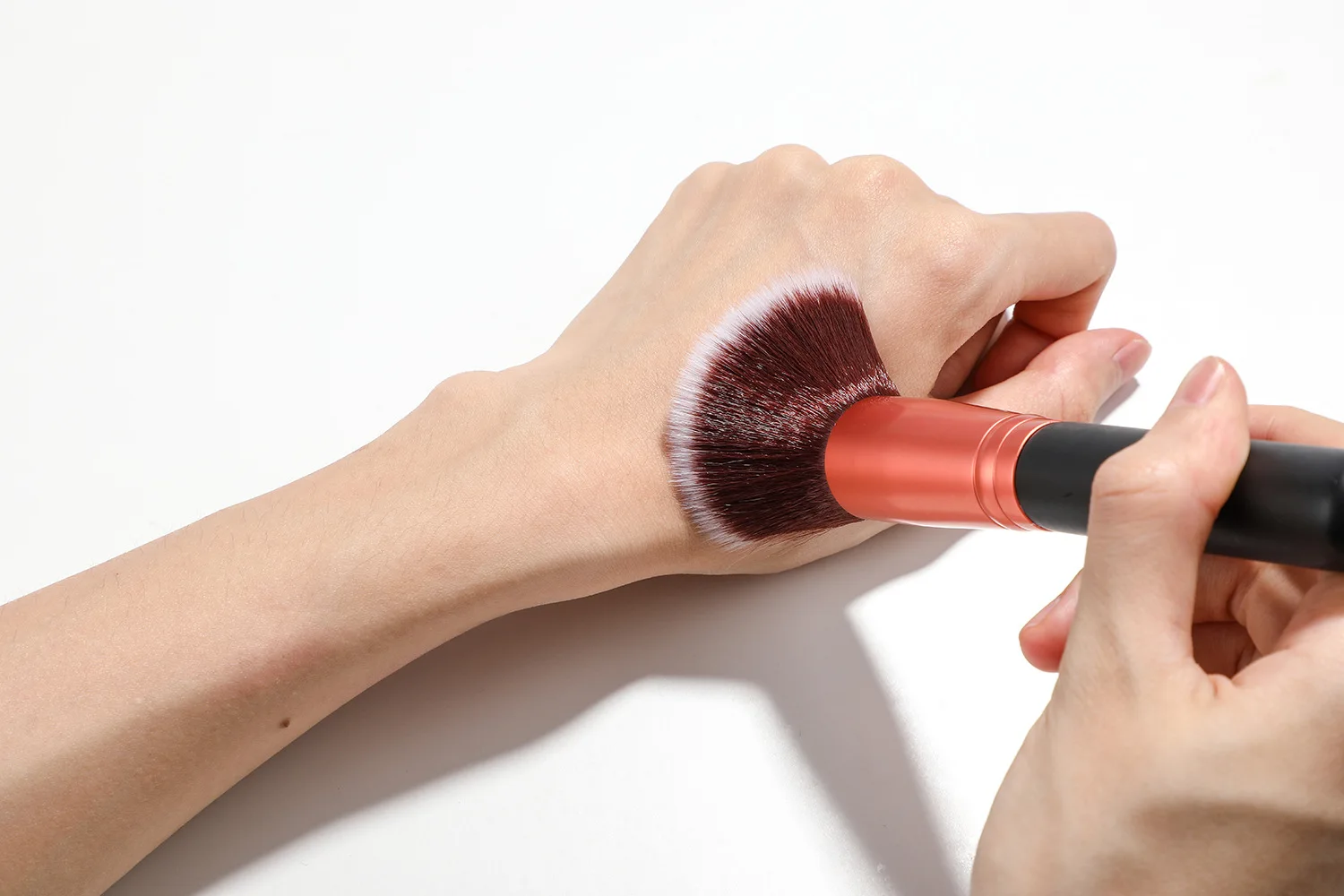 wholesale 14 pcs makeup brushes with holder bag custom logo pink foundation cosmetic brushes makeup brush set