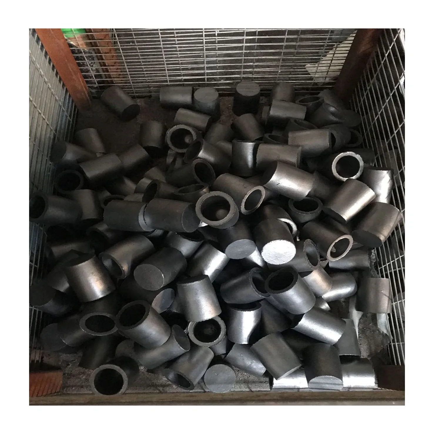 Factory directly manufacture 1.5# graphite sic crucible for melting gold, sliver, copper, iron, aluminum and gas cutting slag