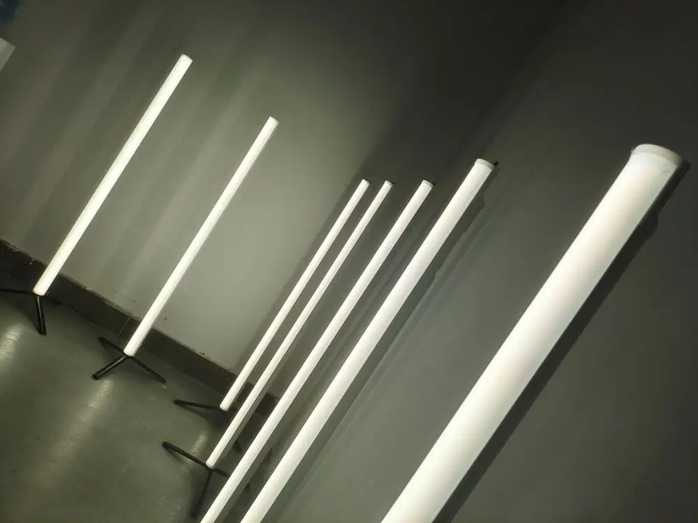 Lithium Battery powered Tube Stage Event Entertainment digital strip lighting DMX RGBW Wireless Pixel Led Tube