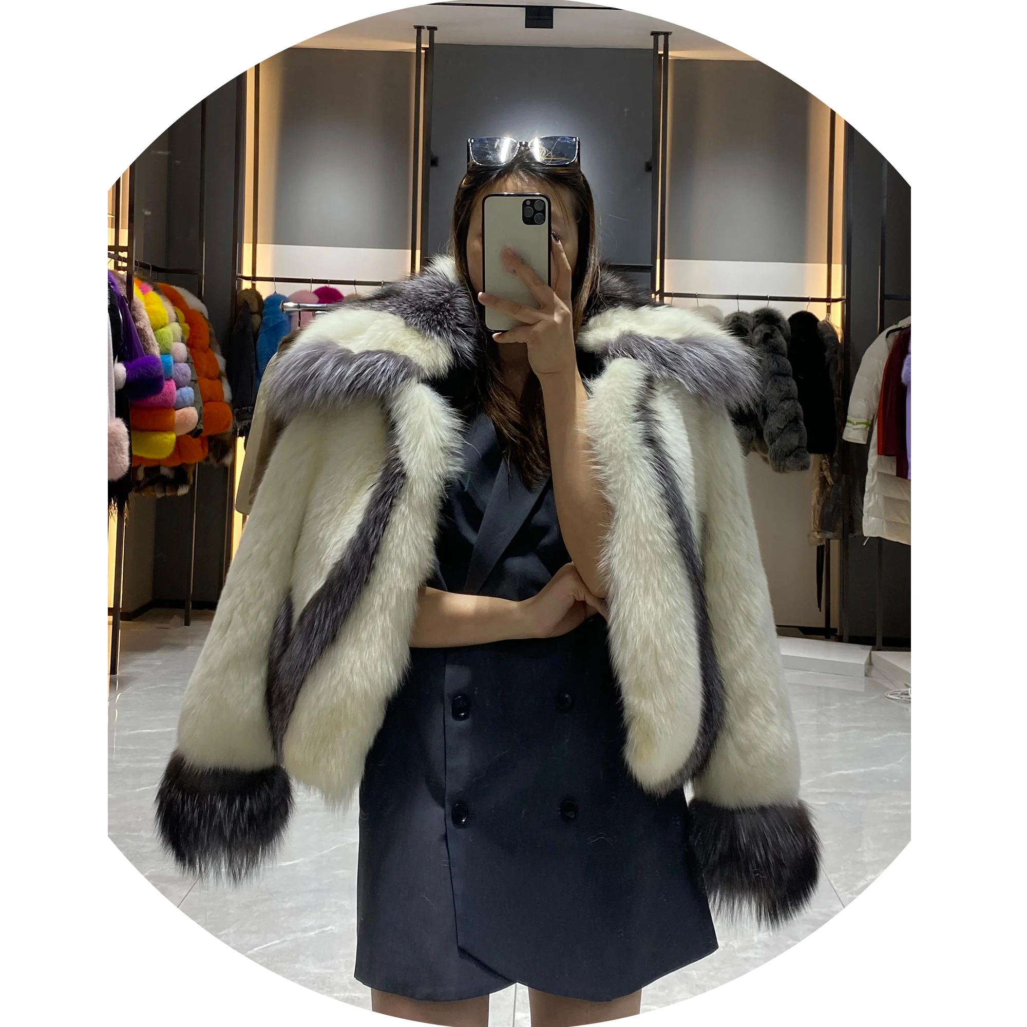 Trendy Wholesale Price Factory Customized Design Lady Genuine Big Collar Real Fox Fur Coat Trendy