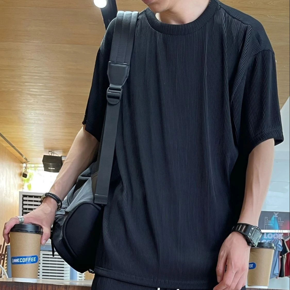 Summer short-sleeved pit strip sports suit cool and breathable outdoor 2-piece casual wear men