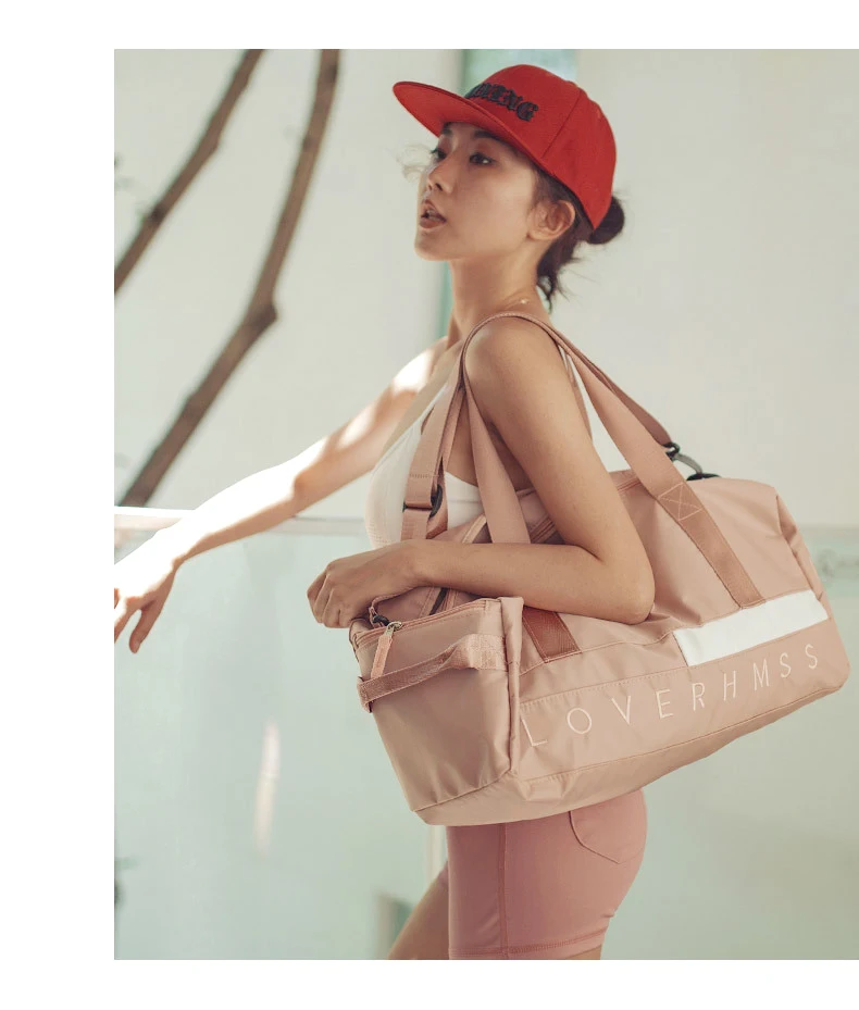 
2020 Latest Fashion Multi-function Unisex Gym Bag Best Selling Sports Bag on Amazon 