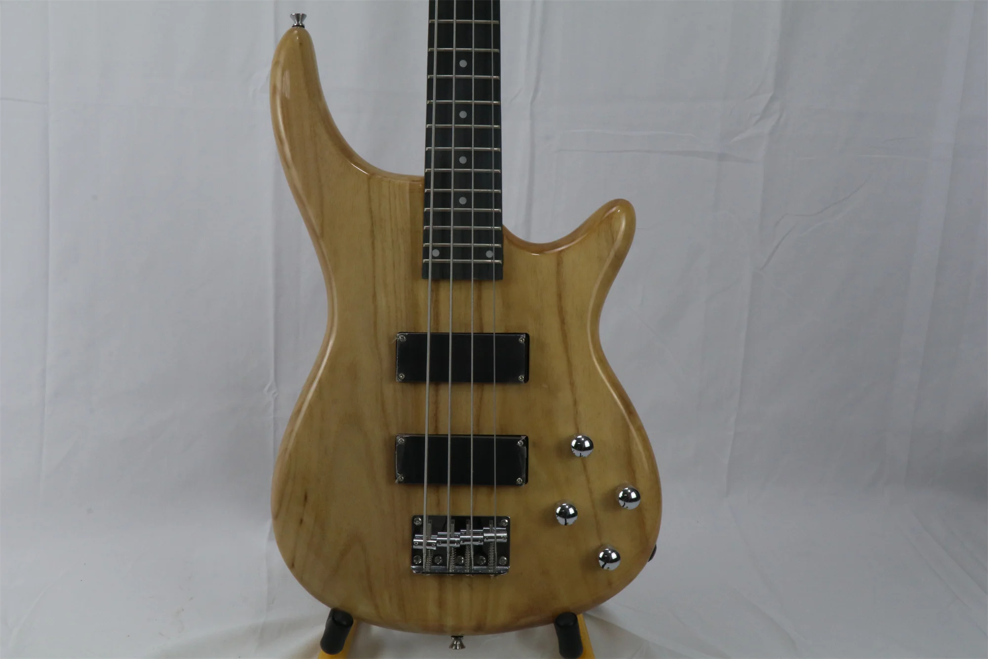 Hot Selling High Quality Durable Excellent Sound Performance Professional Electric Bass For Versatile Playing