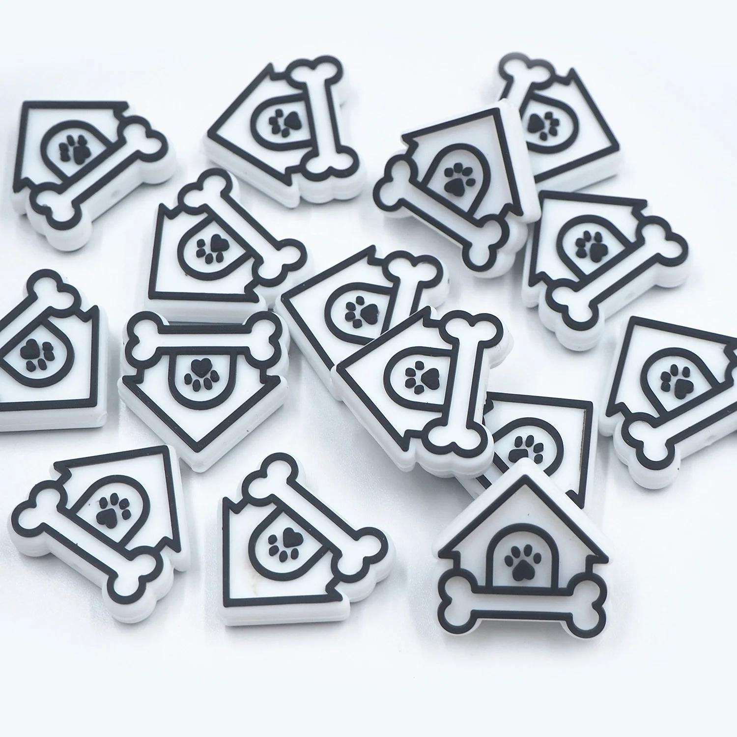 Fashion Food Grade Baby Teething Pacifier Chain DIY Accessories Nursing Chewing Dog House Focal Beaded Pens