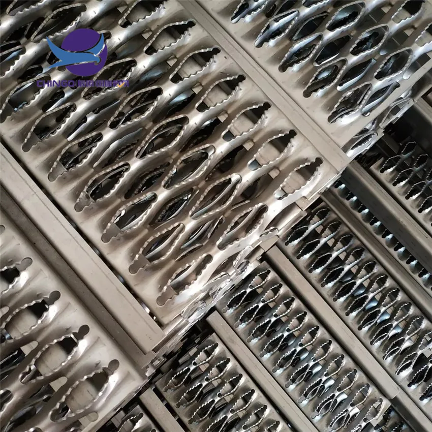 Galvanized Steel Slip Resistant Punching Plate Grating Anti Skid Serrated Walkway Grip Strut