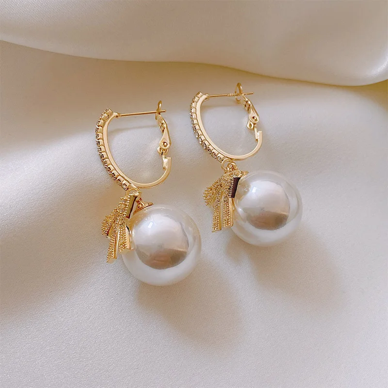 South Korea multi-match rhinestone pearl bowknot eardrop INS net red star earrings with female long temperament earpiece