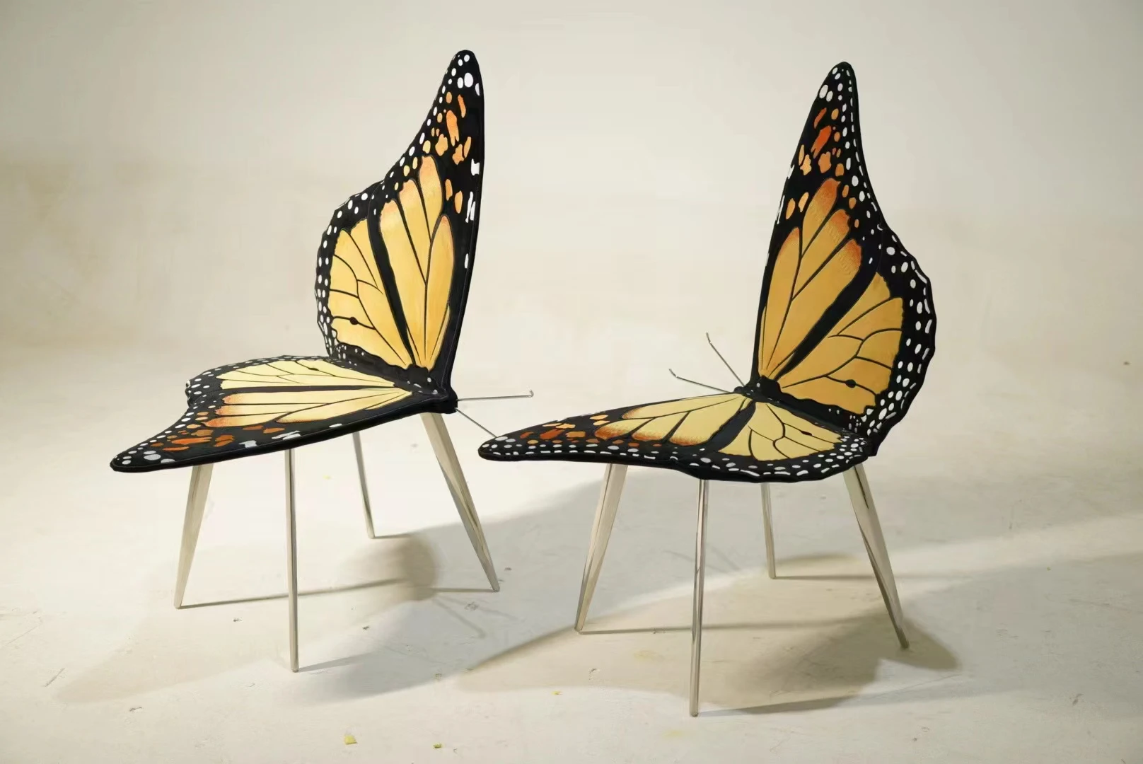 Italian Fashion High-End Luxury Design Single Butterfly Chair for Outdoor Villa Living Room for Senior Leisure Art Design