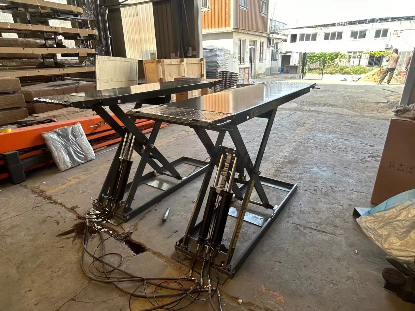 Factory Direct Sale Mid Rise Scissor Car Lift 4 Ton Hydraulic Garage Car Lift