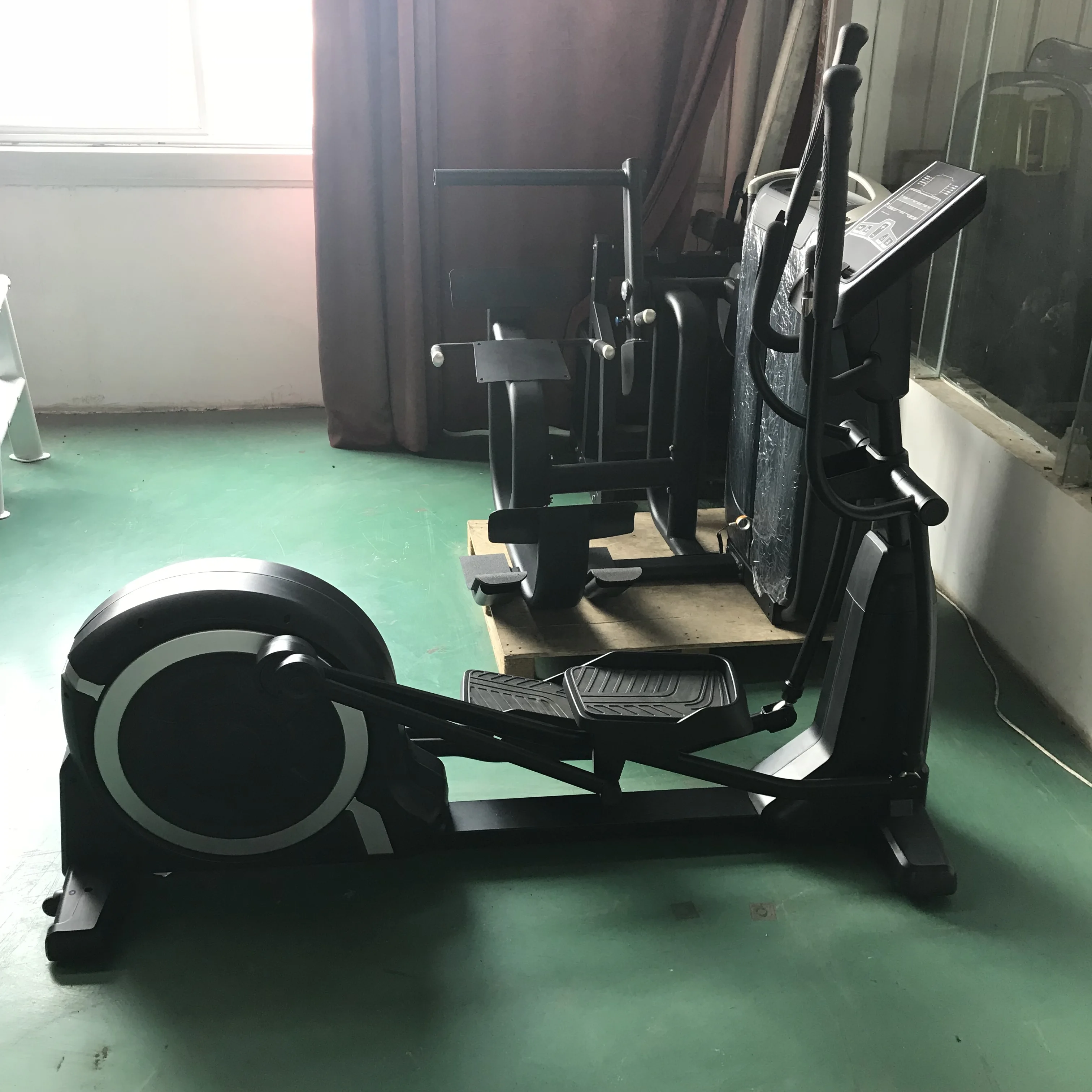 Commercial Gym Treadmills Elliptical Machine Stepper Aerobic Fitness Equipment