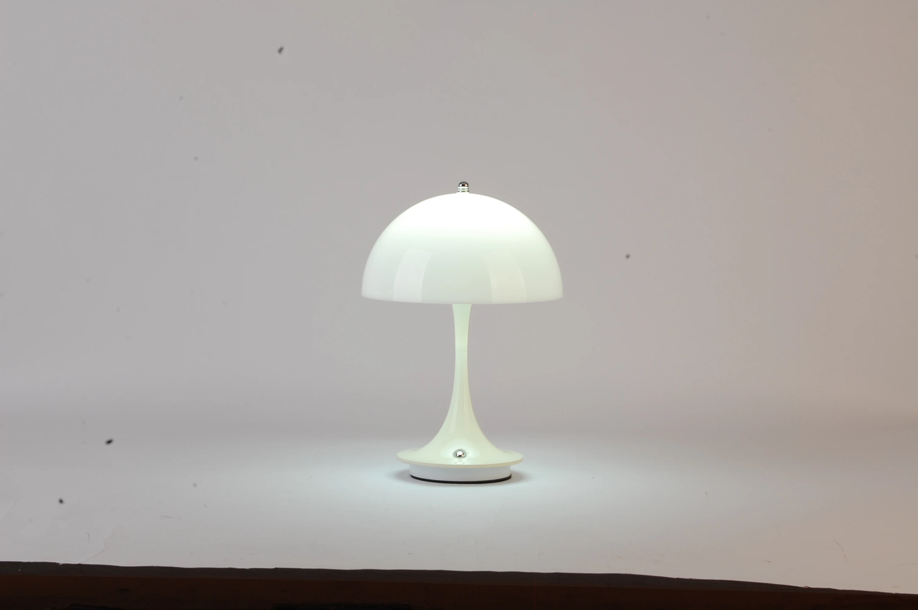 Touch Dimming Light of Loft Lamp and For Room Decor Lights LED 1200mAh Battery Moon Light Ivory White