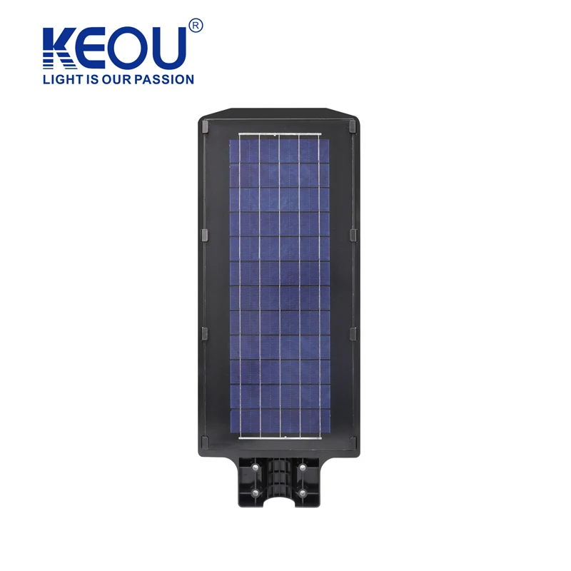 KEOU Factory wholesale Lightning protection IP65 waterproof 150W solar street light for football field