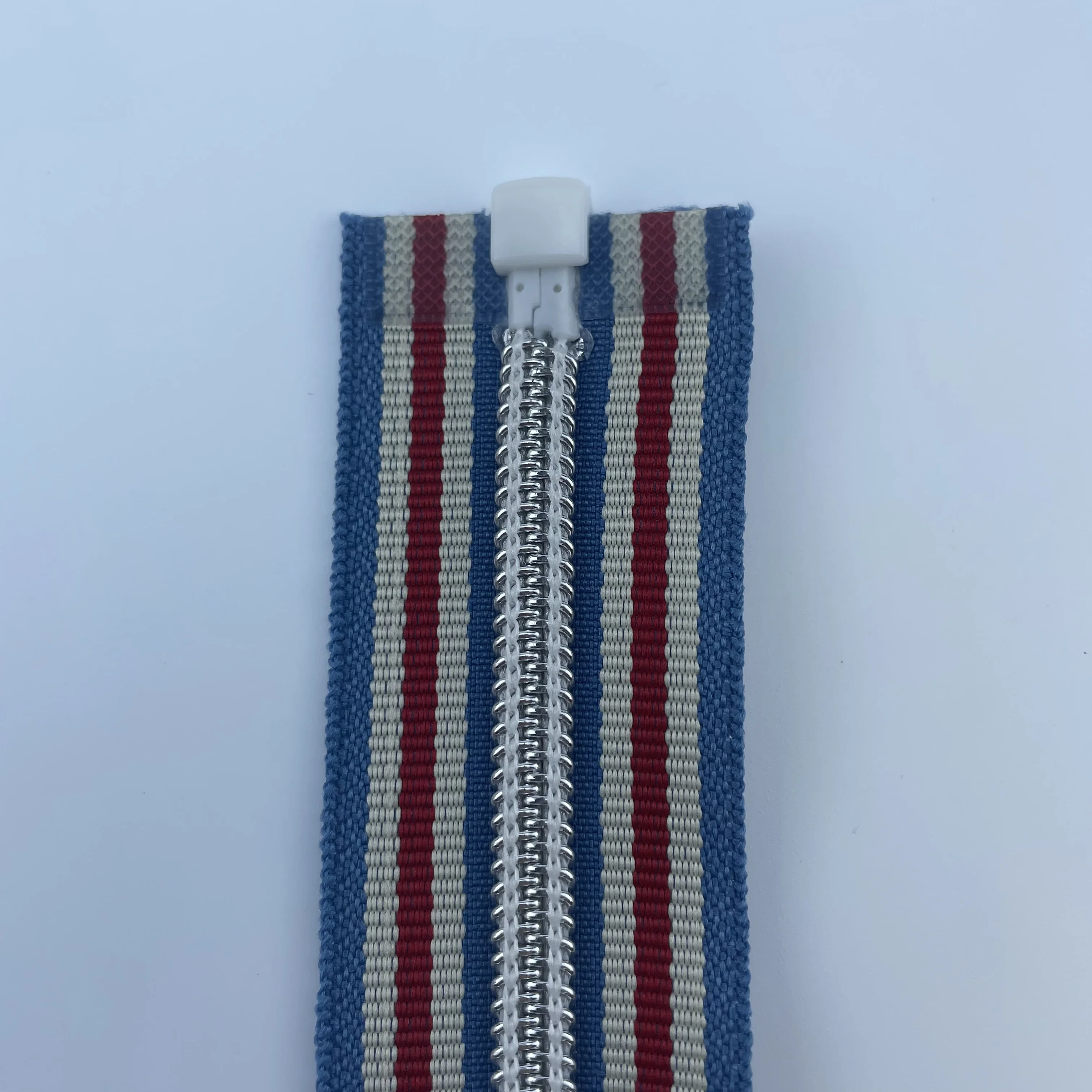 NO.5 Nylon zipper Silver teeth for Jacket Bag shoes Zipper Pulls puller zipper 3M slider tailoring material half zip