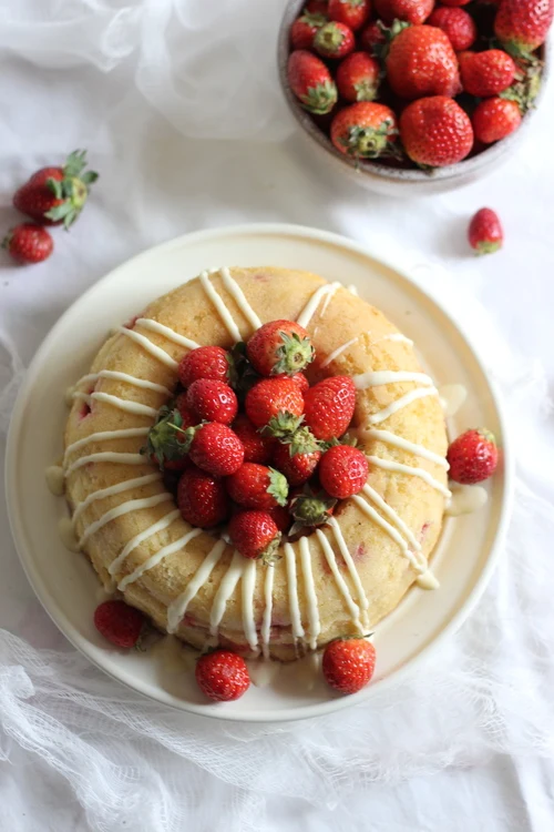 
9.6 Inch Round 2 in 1Springform Bundt Cake Mold with Removable Bottoms 