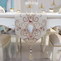 Роскошная высокоточная скатерть из полиэстера с рисунком из жаккарда и бриллиантов для украшения дома, отеля, банкета