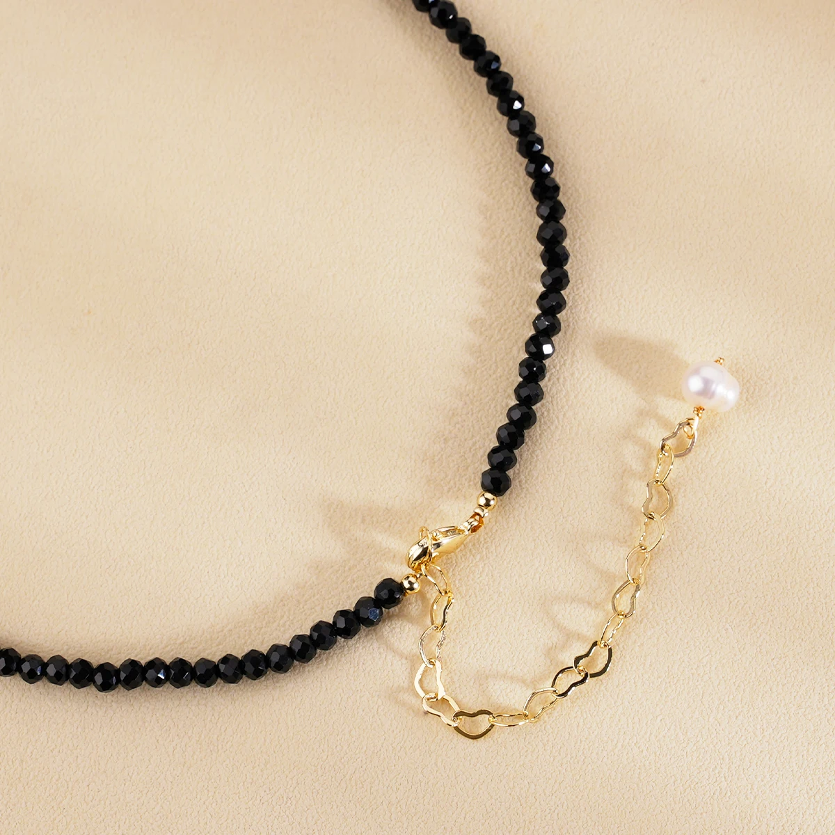 Baroque Pearl Wholesale Fashion Statement Jewelry Women Luxury Gold Black Crystal Beaded Natural Pearl Chocker Necklace