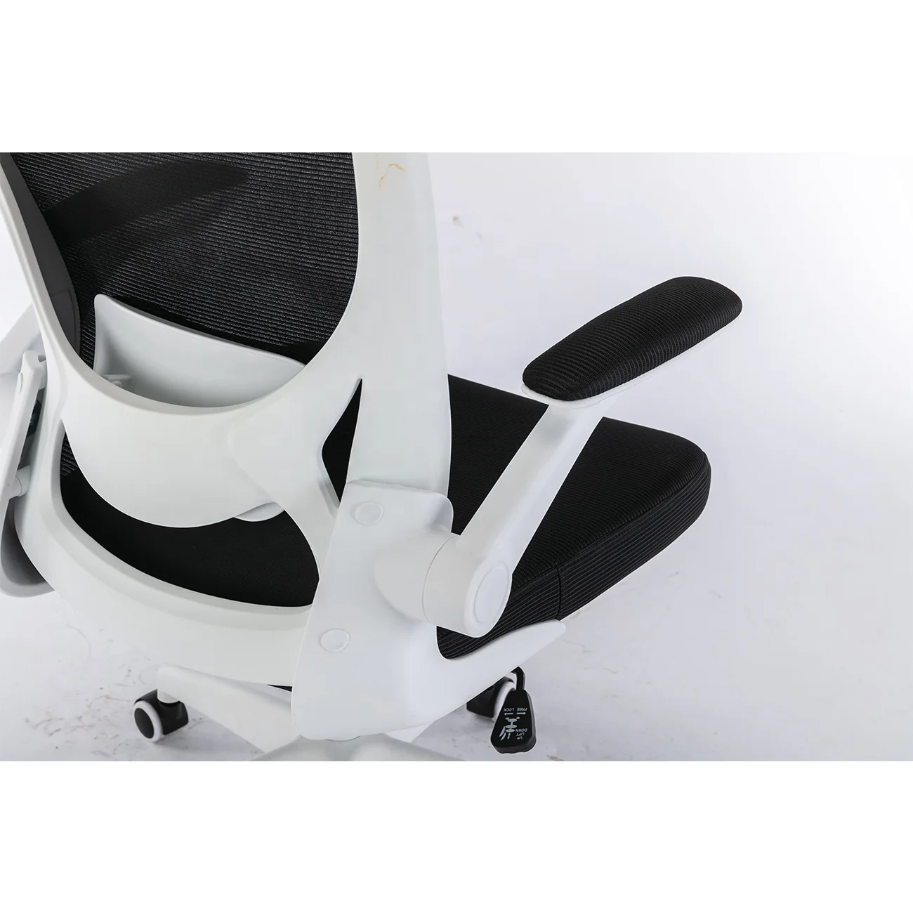 CEO Office Computer Gaming Mesh Adjustable Ergonomic Chair Modern Luxury Black SEAT Item Style Lock Packing Furniture Cushion