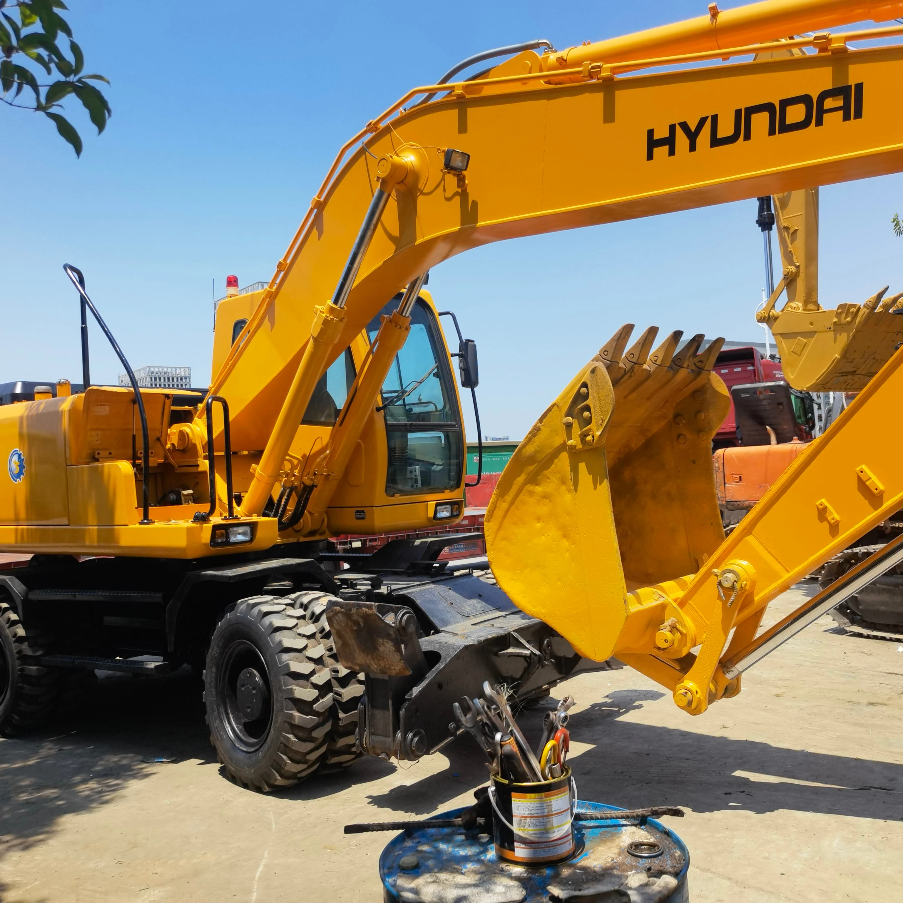 2015 2016 2017 used Excellent Condition Original South-Of Korea Made Used Hyundai210W-7 210W-9 Wheel Excavator