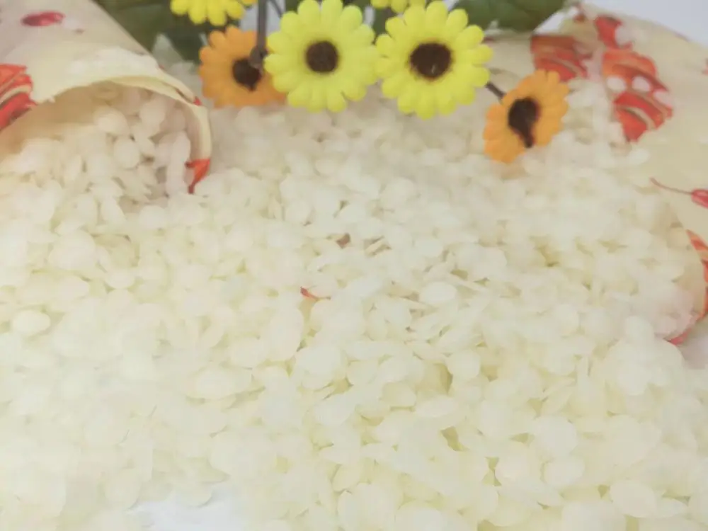 
natural refined white Beeswax , wholesale supplier 