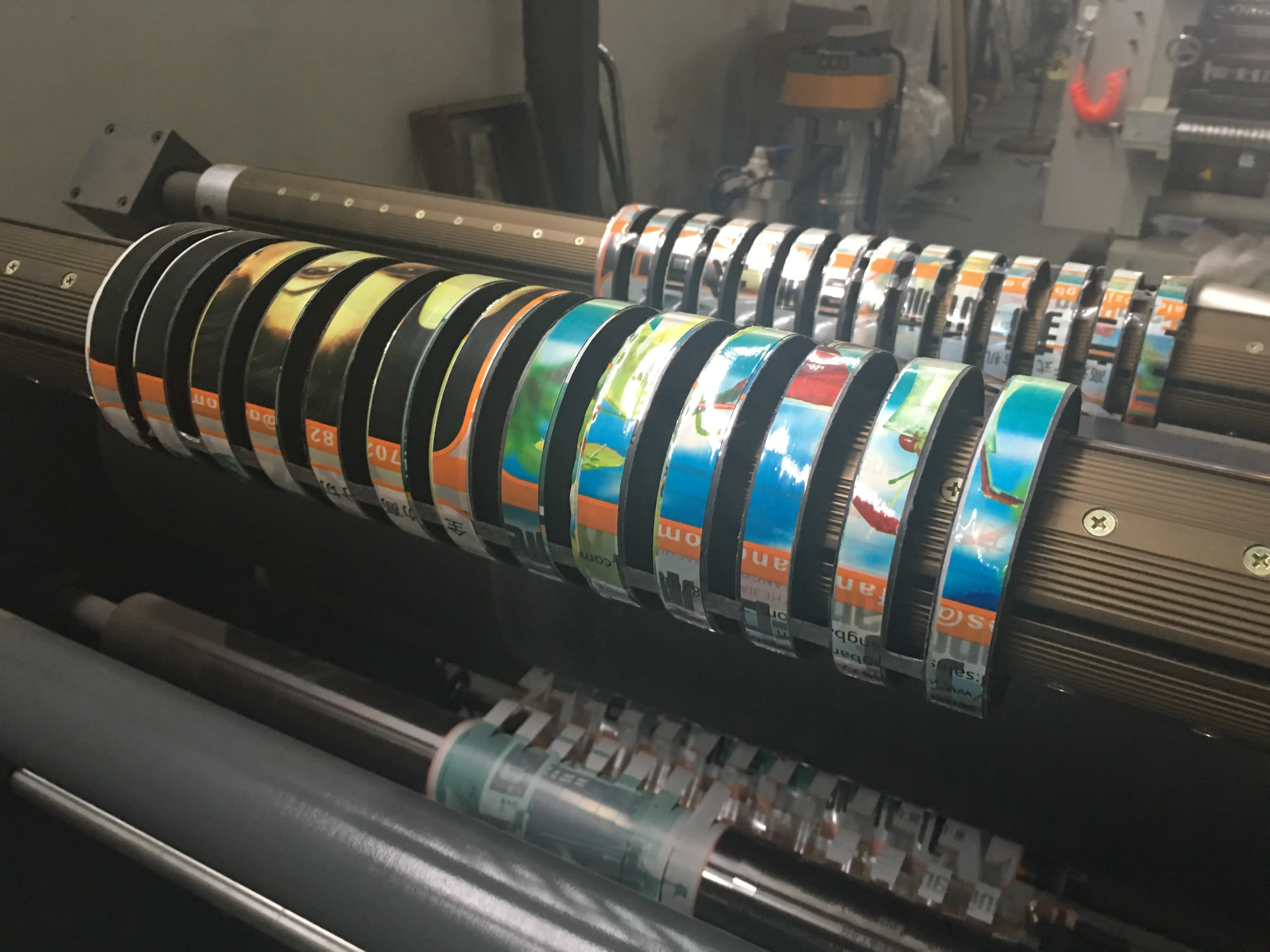 Fpl320d-h Quick Speed Roll To Roll Flat Bed Label Cutter Die Cutting Machine