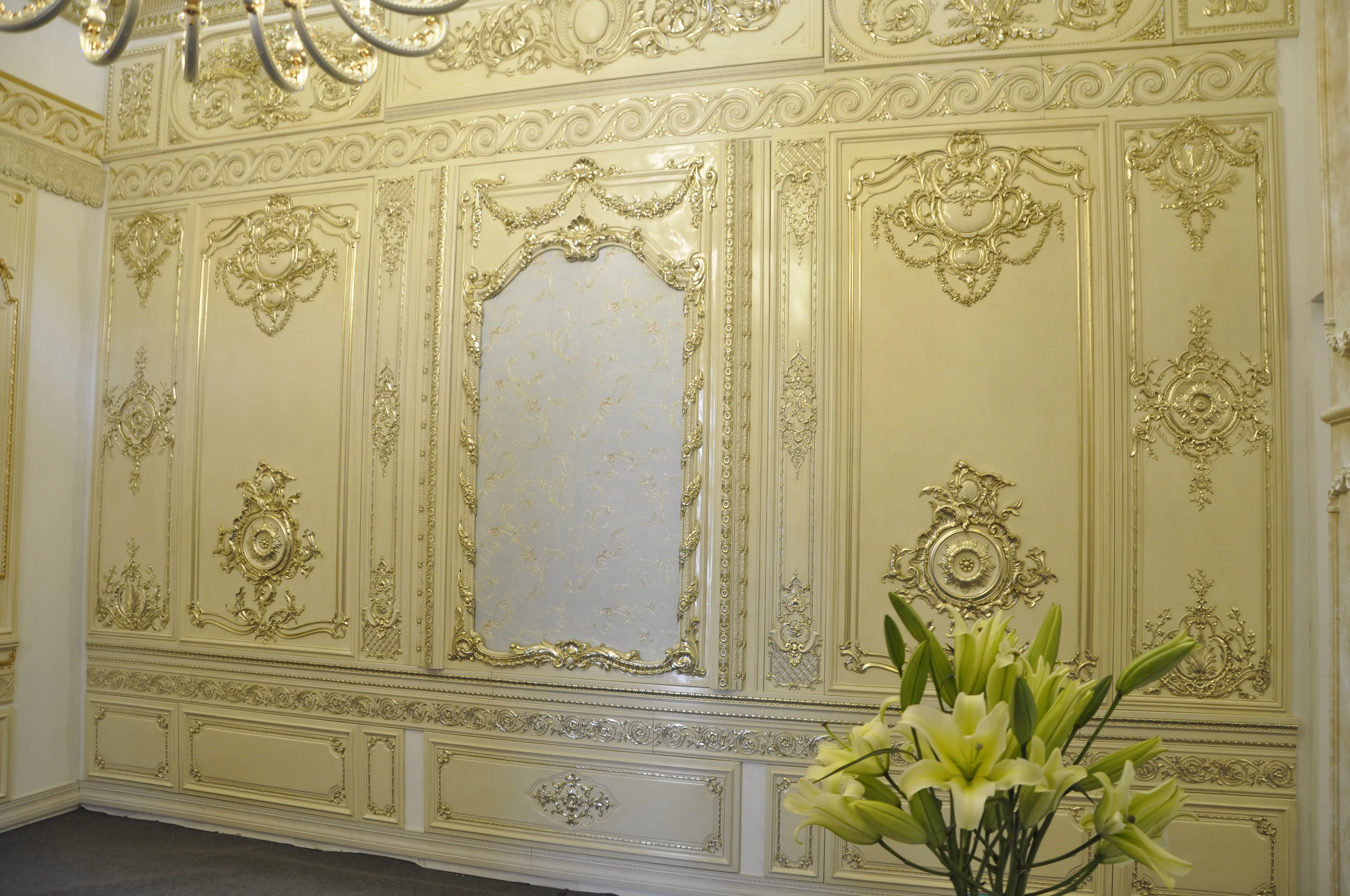 Banruo Fashion Style Decorative 3D PU Wall Board Molding Panel For Home Building Interior Decoration