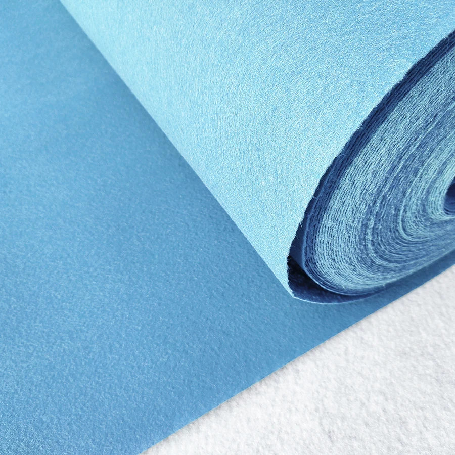 Недорогой красный ковер и настил для мероприятий и выставок