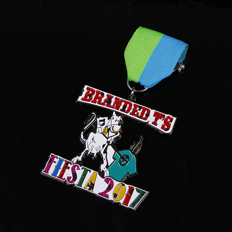 Customizable Metal Badges for Equestrian Events Unique Design Enamel