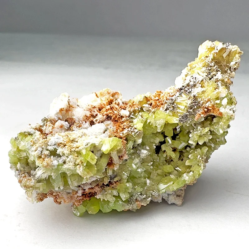 Wholesale natural healing pyromorphite mineral specimen raw crystal stone for decoration