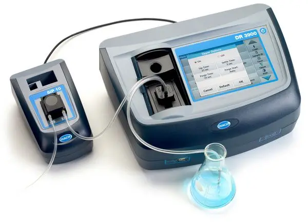 HACH DR 3900 Spectrophotometer For Water Analysis