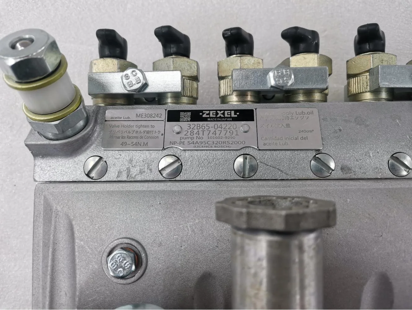 32B65-04220 Высокое качество HYUNDAI R170W-7 экскаватор двигатель высокого давления масляный насос