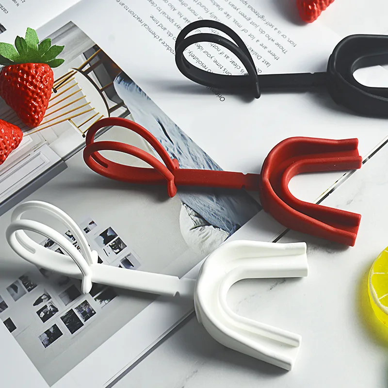 Wholesale high quality dental teeth protector silicone rubber american football rugby mouth guard with strap