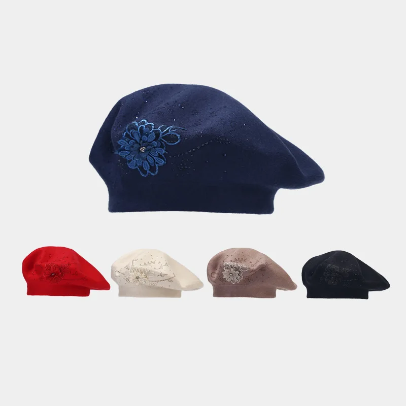French Retro Hot Rhinestone Small Flower Knitted Bud Hat New Black Painter Hat Beret Hat For Women