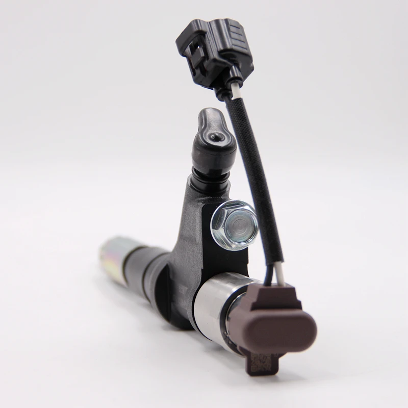 solenoid injector 095000-6753 for hino common rail injector for hino  injector 095000-6753 for diesel engine