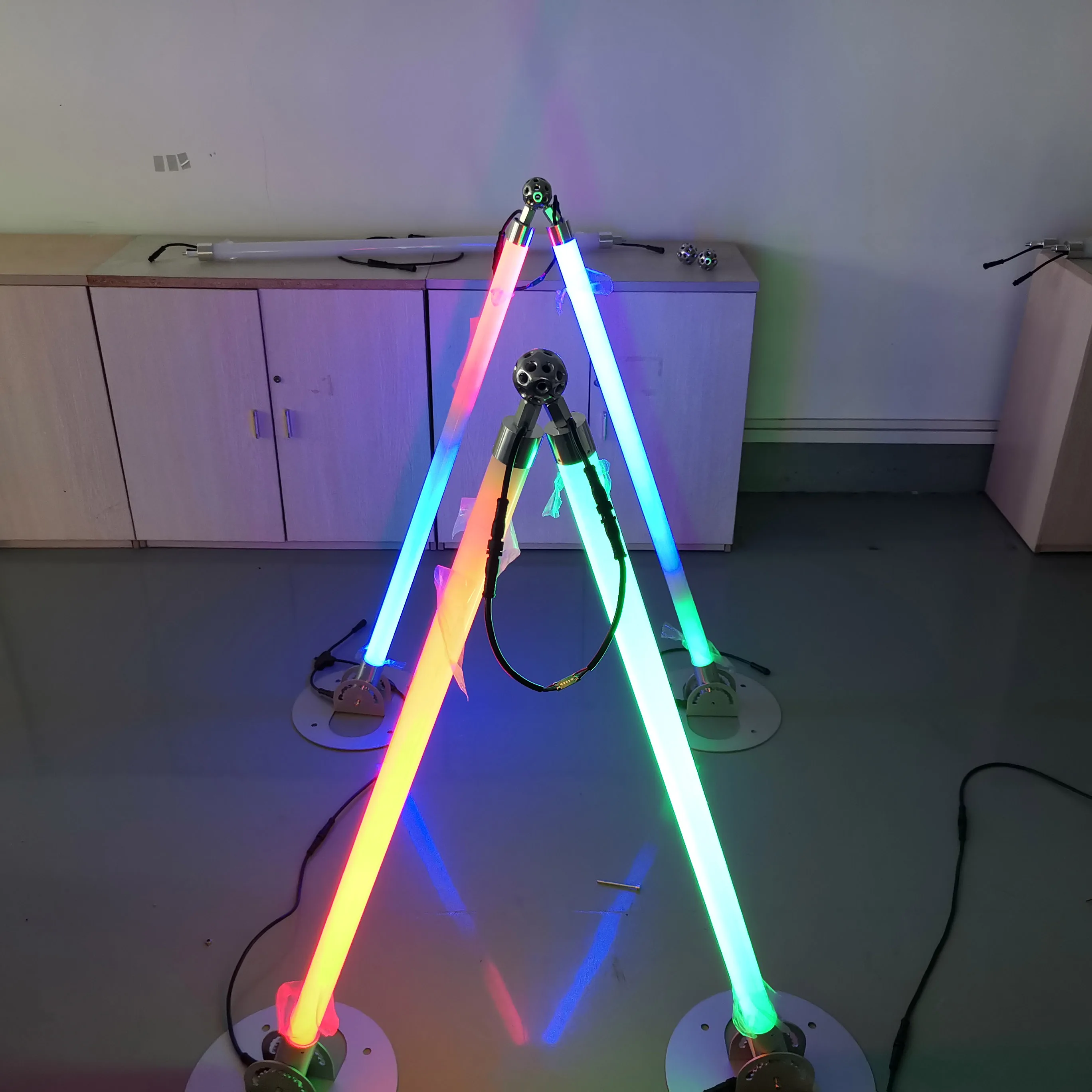 Both Wireless Battery Pixel Tube 360 Degree Led Titan Tube Dj Light Full Color Wireless DMX IR For dj Stage Event Entertainment