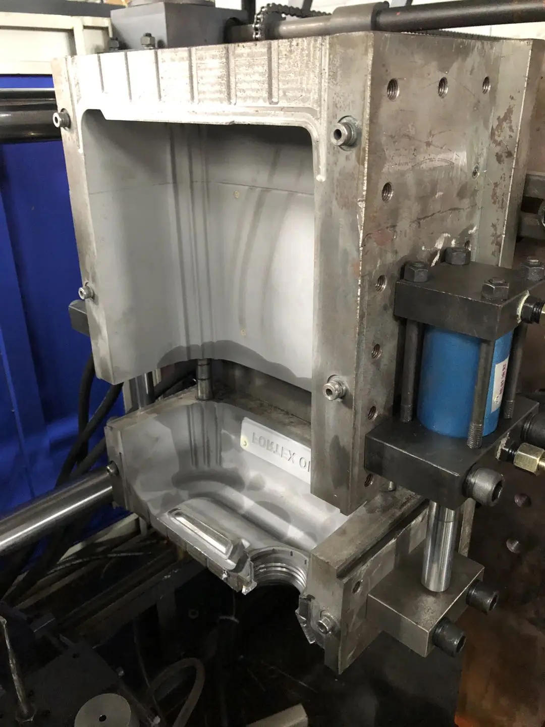 
JS-80/30L HPDE Bottle Blowing machine 