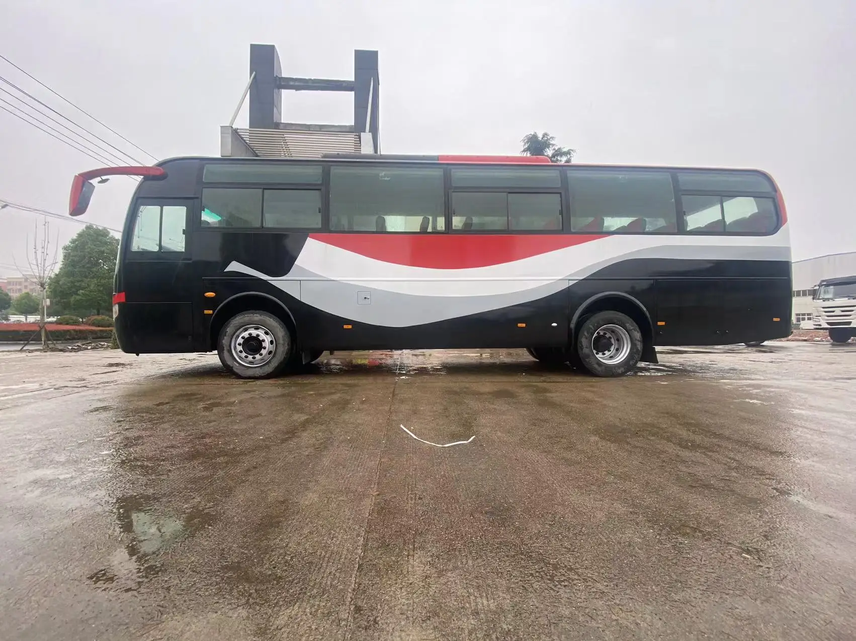 Лидер продаж подержанные дизельные 2021 с левым приводом автобусы Yu tong Подержанный автобусный автобус передний двигатель для продажи