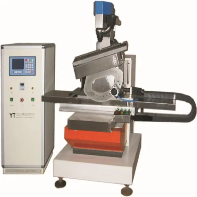 Машина для очистки щеток