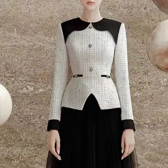 Vietnam niche 2023 early spring new design sense elegant lady of note elegant pleated light yarn set long dress