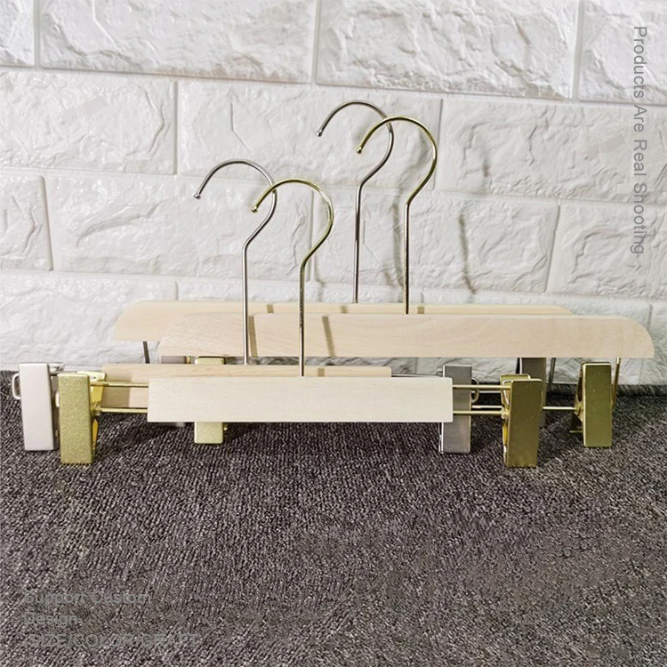 Customized logo of clothing store, luxurious wooden hangers, pants clips, clothing display hangers, pants clips, hanging clips