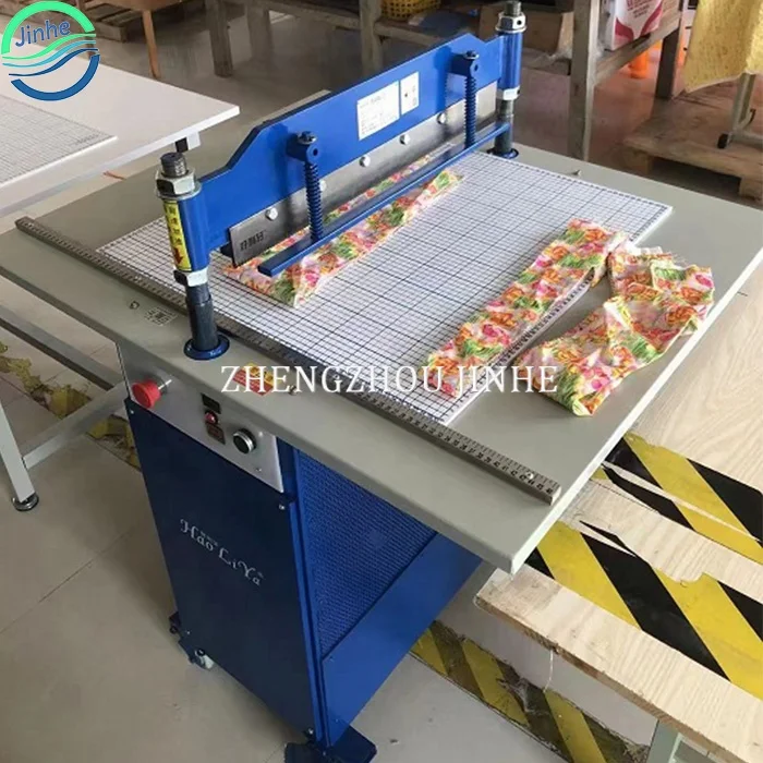 Automatic flat knife fabric sample cutting machine fabric swatch cutter textile zig zag cloth fabric sample cutter machine