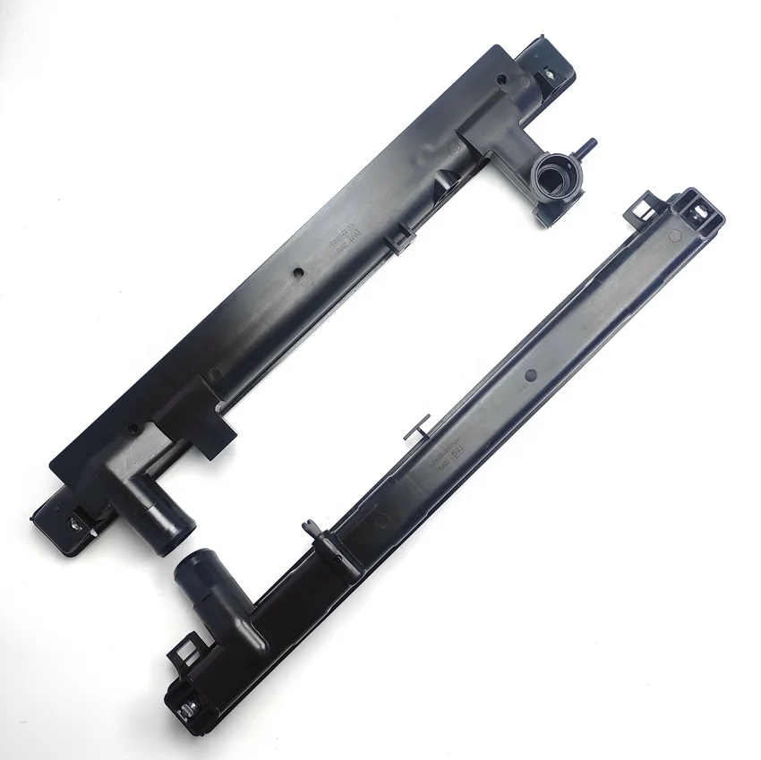 High quality radiator plastic tank factory for car model 700P OEM 8981372723