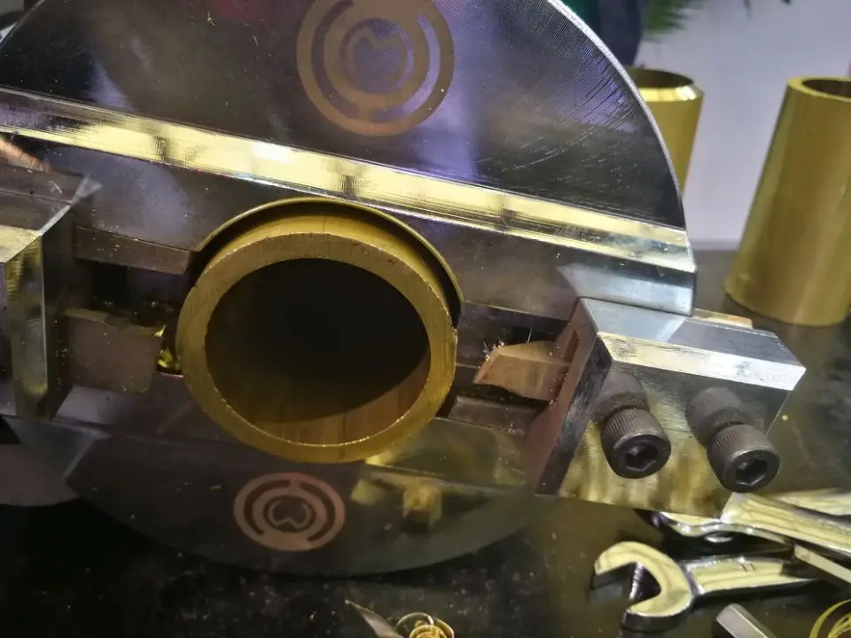 Portable  effective pneumatic Pipe cutter steel Cutting & Beveling Machine