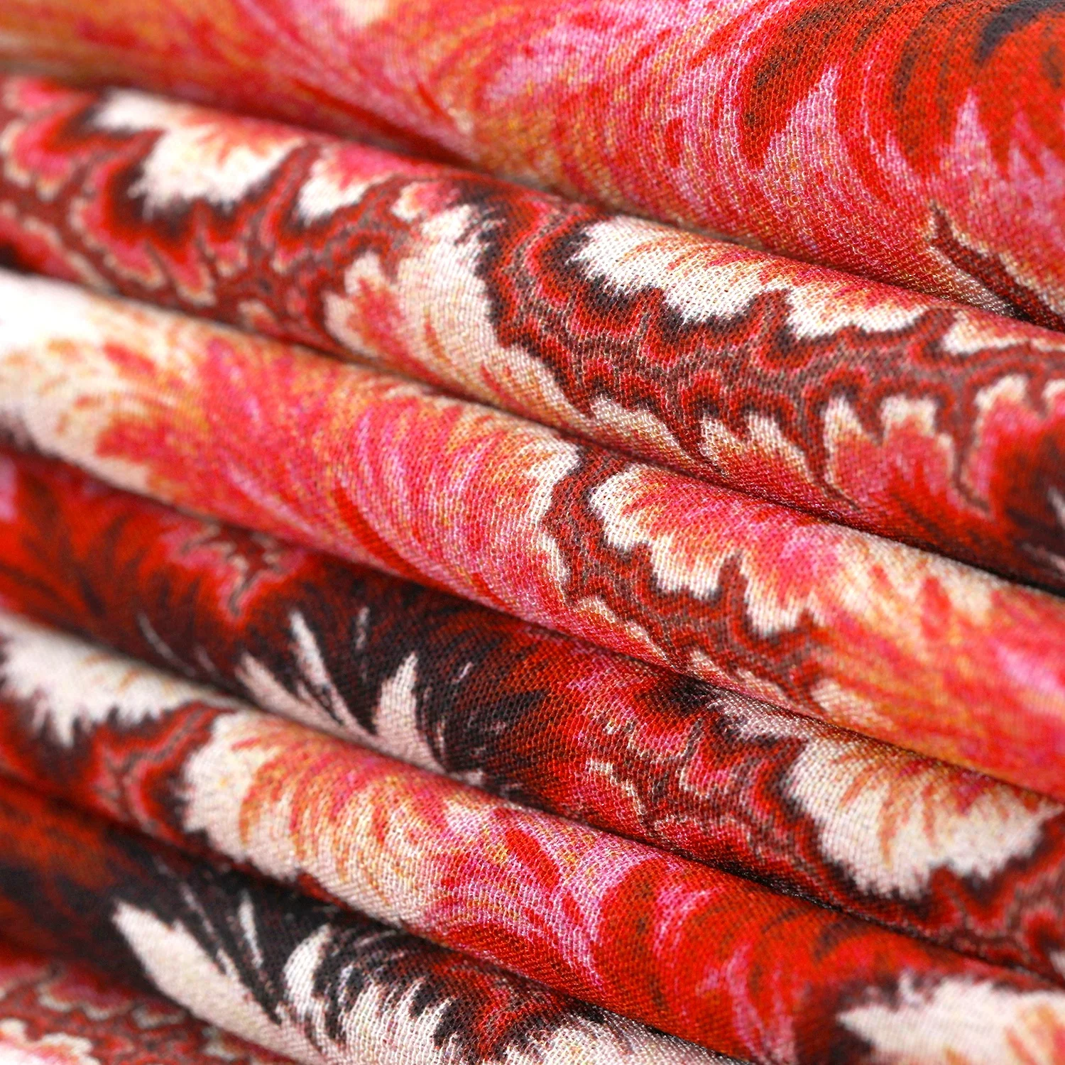 
100%mulberry pure natural silk fabric silk fabric for dress wedding silk crepe de chine digital printing bedding garment series 